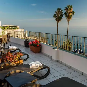apartamentos-plaza-cavana-5-nerja.es-andalucia.com/