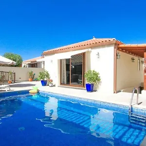 villa-casa-romantica.in-canary-islands.com/