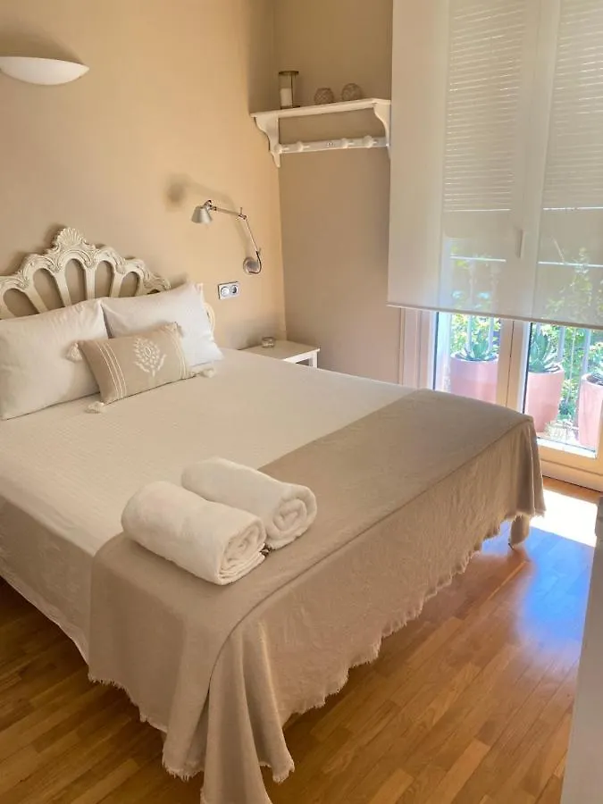 Petit Rossello Apartment Barcelona Spain